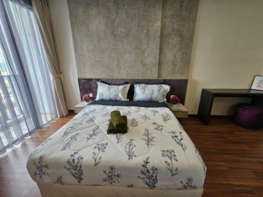 I-city I-Suite Free Wifi Parking homestay by Erna
